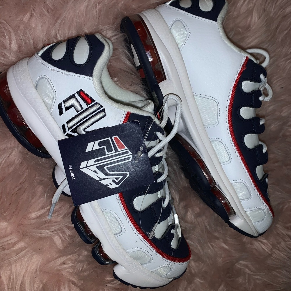 Kids filas size 6